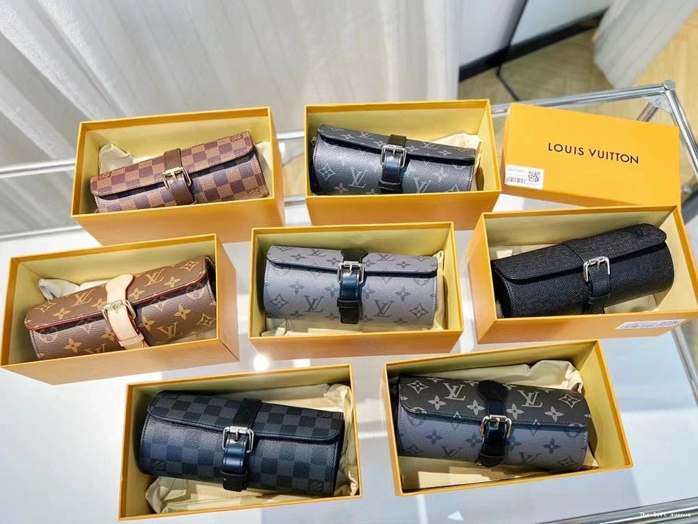 LV CUSTOM CASE WATCH CHECKERED 0809